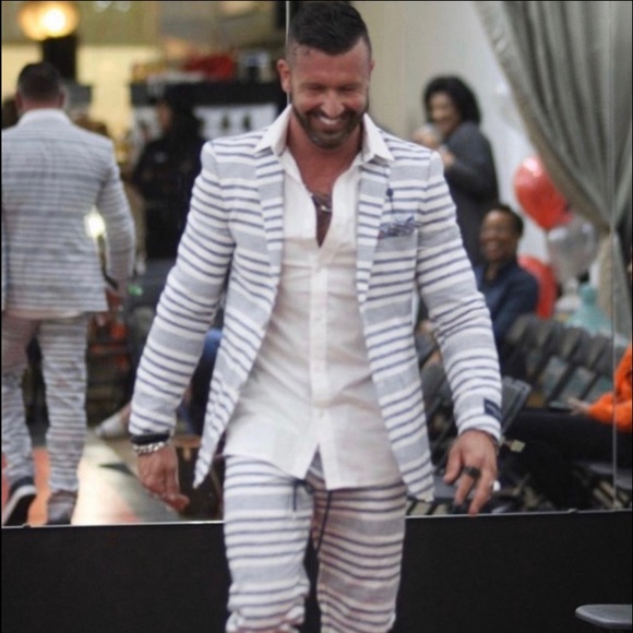 Meet your Posher, Mike - Picture 8 of 14